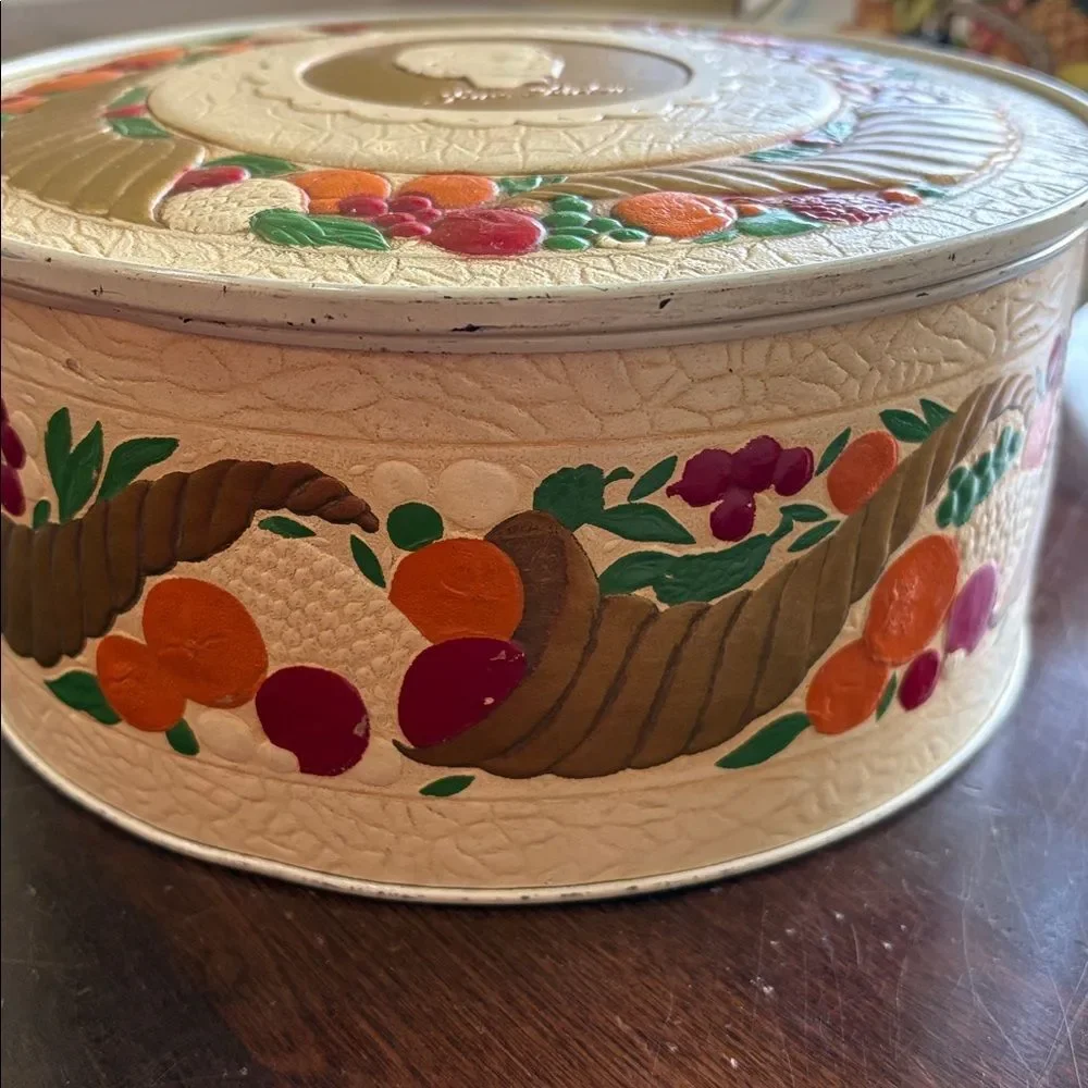 Set of 2 Vintage fruit tins